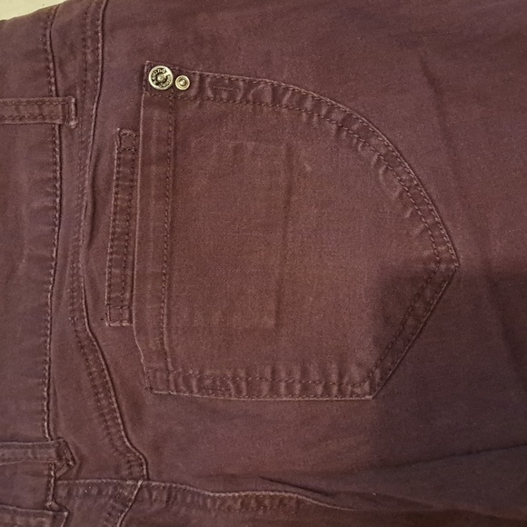 Skinny Jeans. Woman, Wine color, Size 15 - Picture 4 of 10